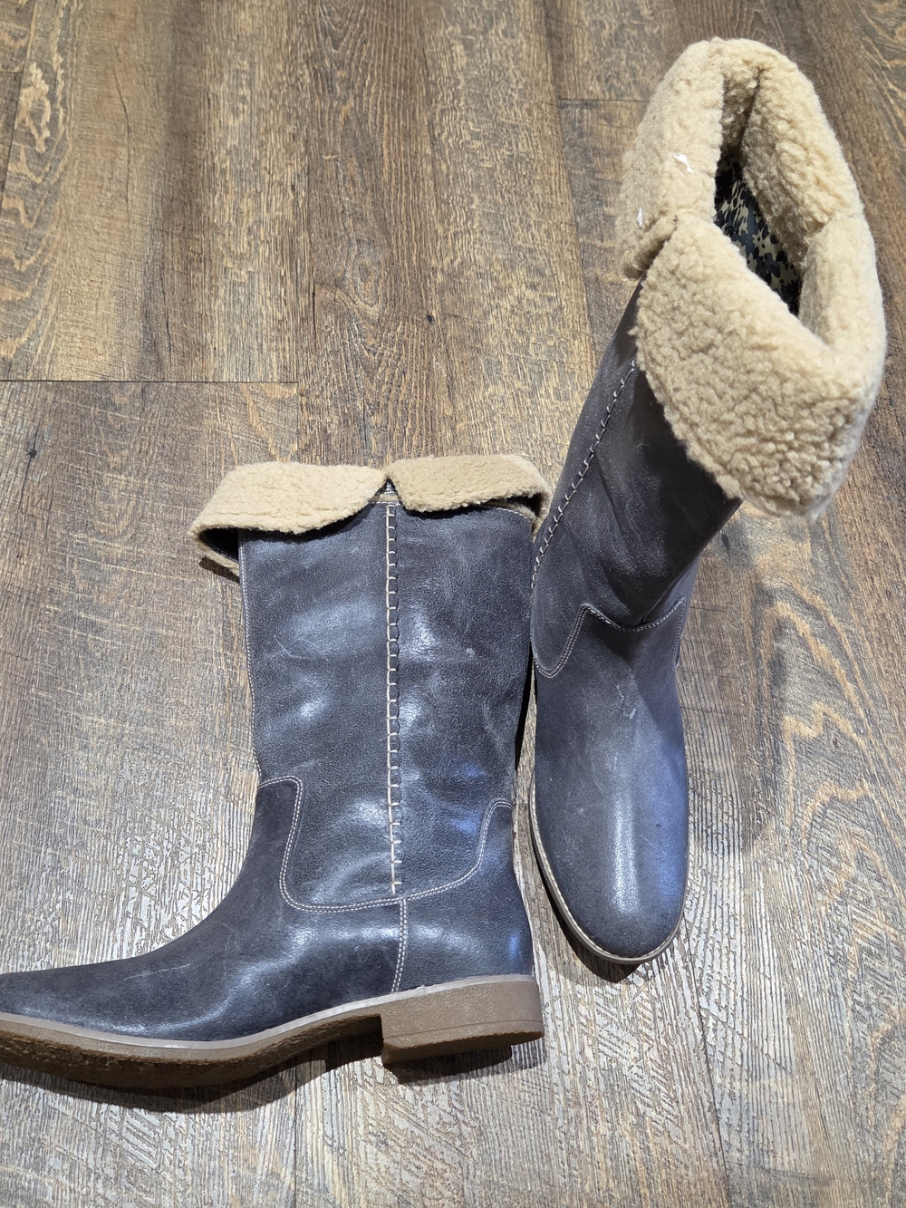 Timberland Gray Leather Shearling Boots